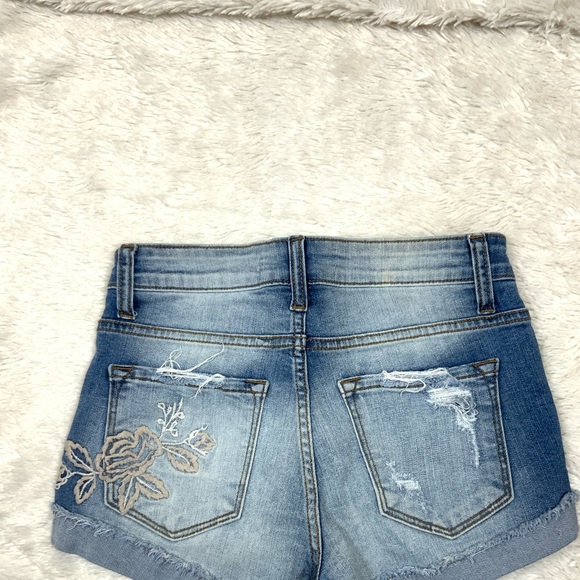 KanCan denim shorts - Picture 5 of 8